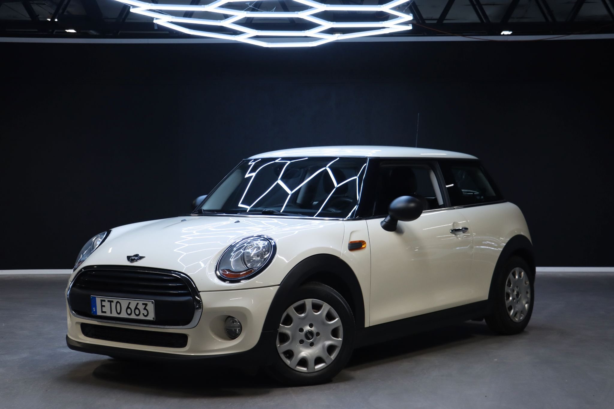 MINI One First 3-dörrars Manuell, 75hk, 2015