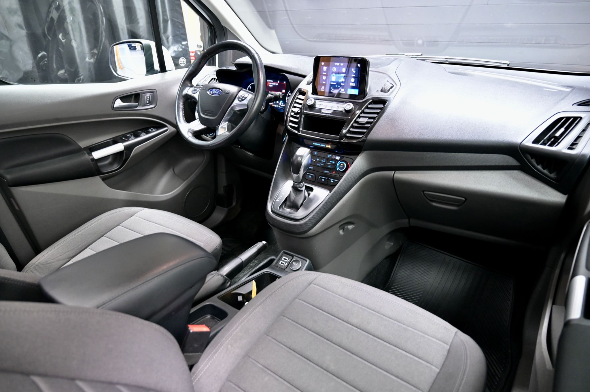 Ford Grand Tourneo Connect 1.5 EcoBlue SelectShift, 120hk, 2019