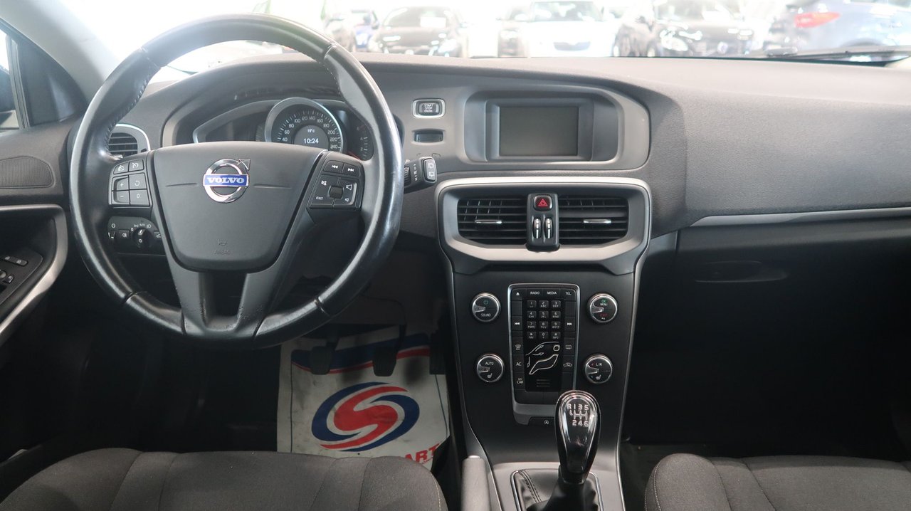 Volvo V40 D2 Manuell, 6-trinn, 115ps, 2015