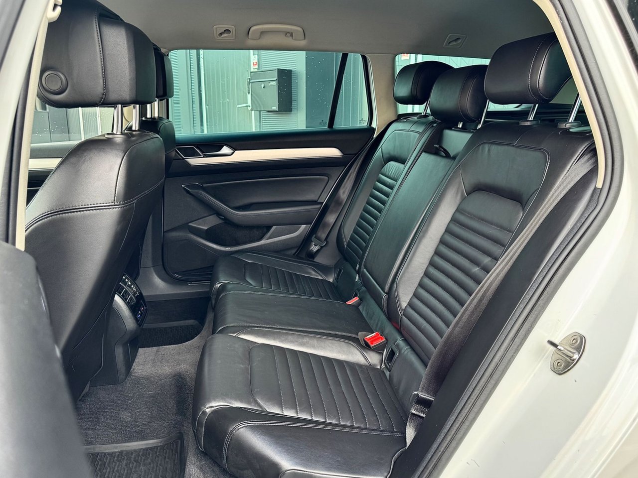 Volkswagen Passat Sportscombi 2.0 TDI DPF SCR BMT 4Motion DSG Sekventiell, 190hk, 2017