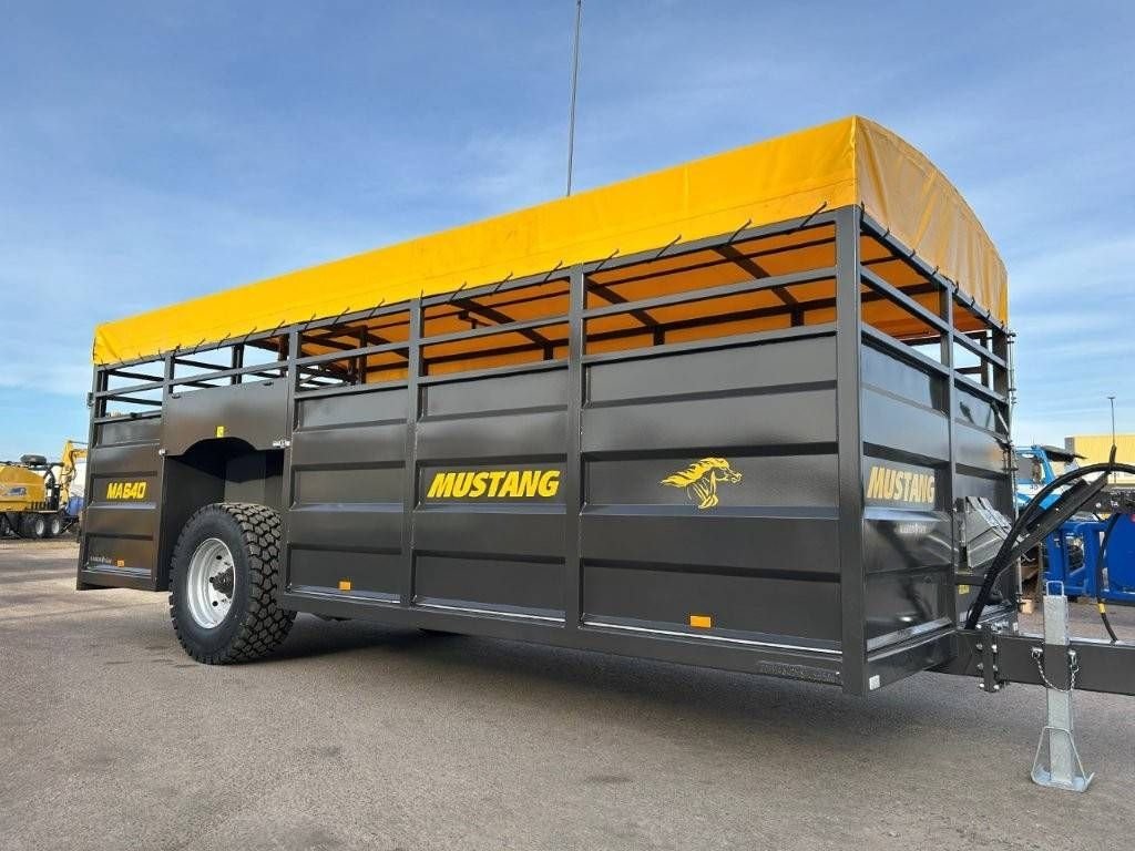 Mustang C-640 Djurtransport