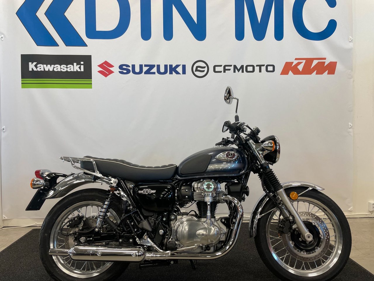 Kawasaki W800 "Nyskick, Endas...