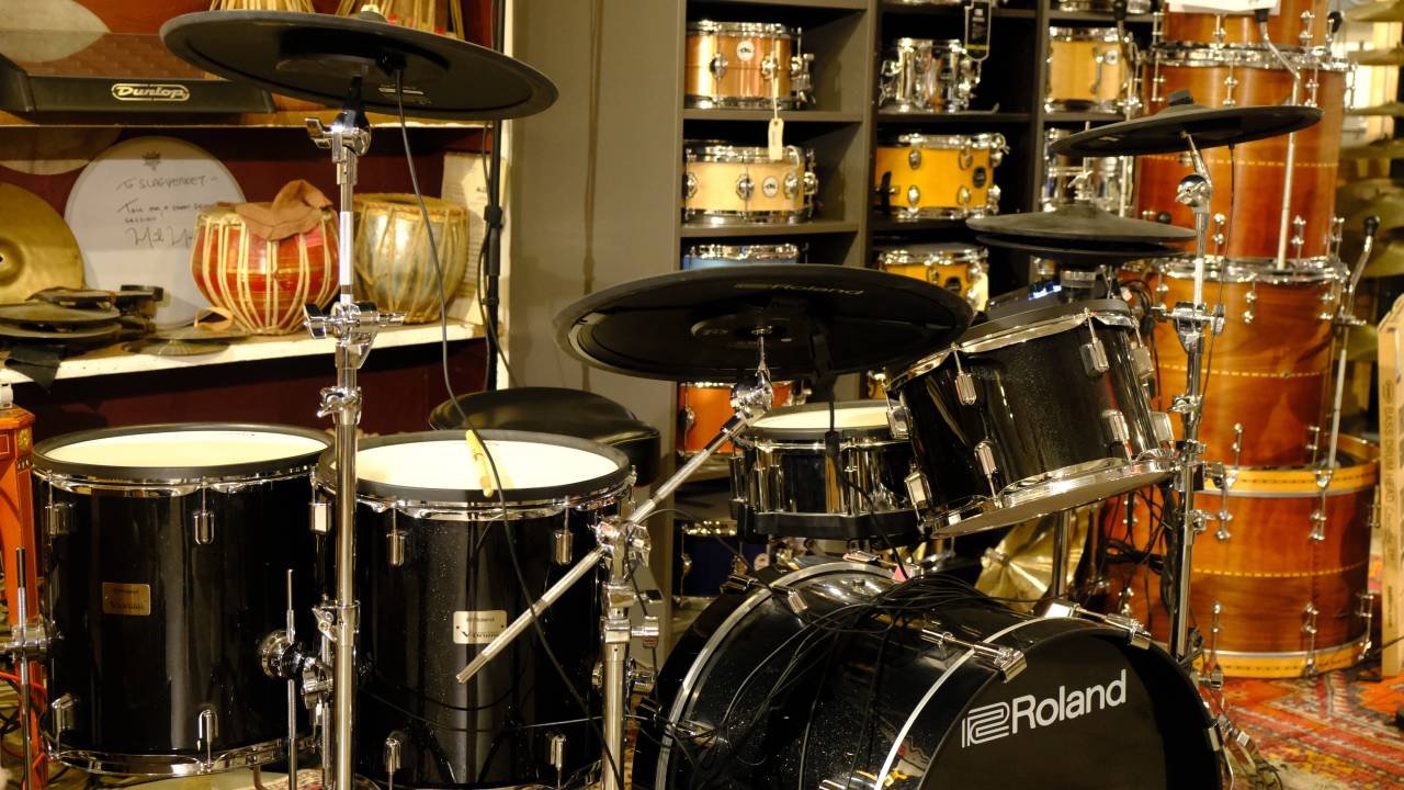Roland VAD507 (Extra golvpuka...