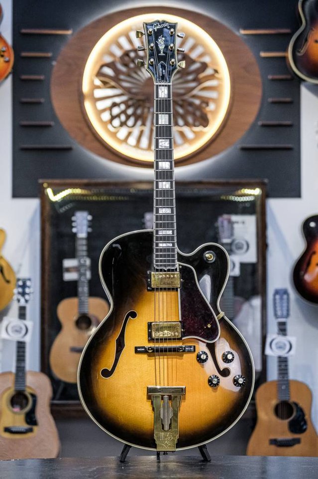 1978 Gibson L-5CES sunburst