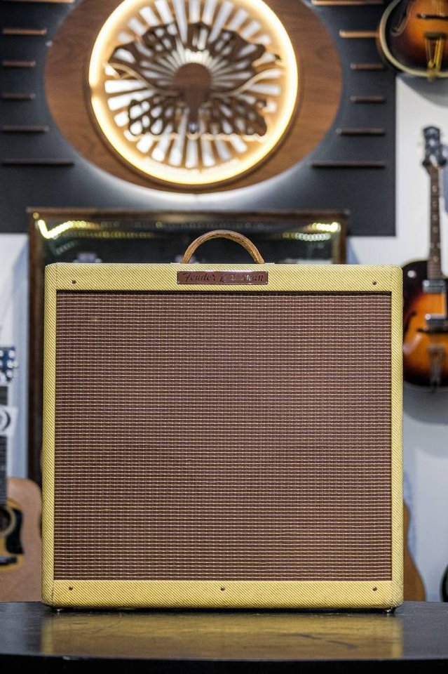 1990 Fender 59 Bassman tweed