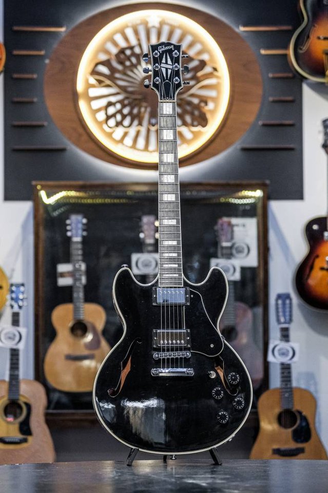 USED Gibson Midtown Custom ebony