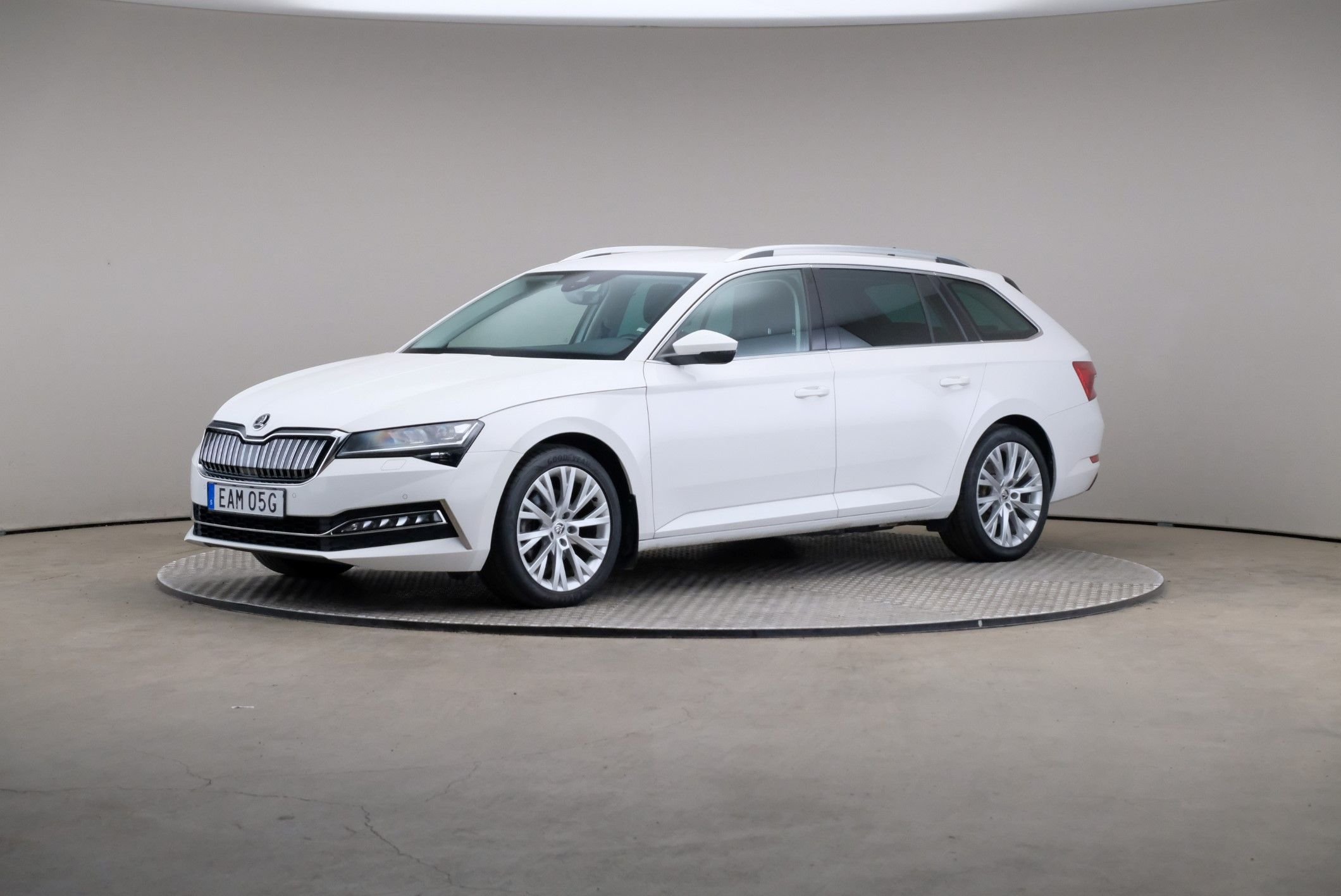 Škoda Superb iV Combi 1.4 TSI iV DSG Sekventiell, 218hk, 2020