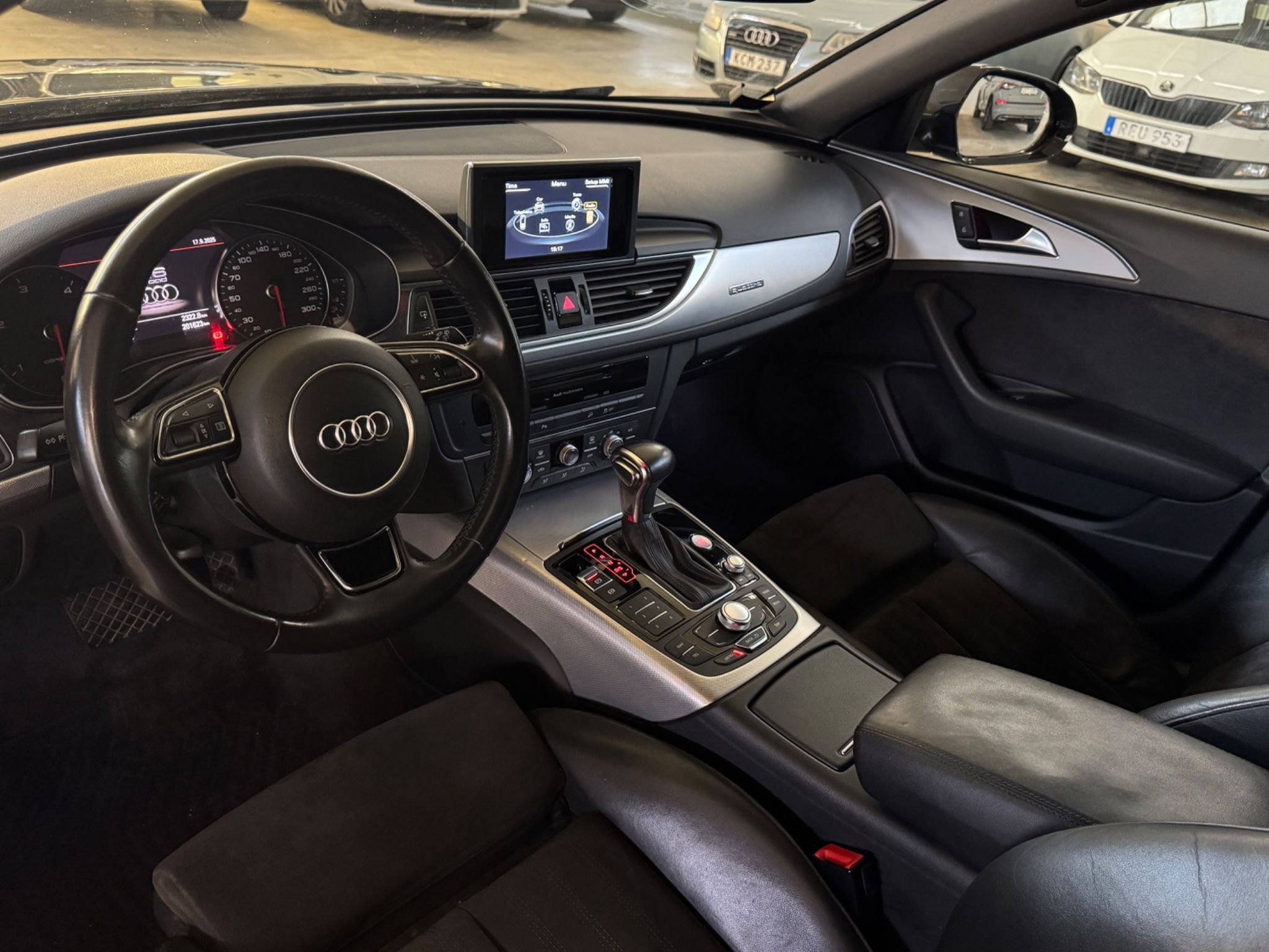 Audi A6 allroad quattro 3.0 TDI V6 DPF quattro S Tronic, 204hk, 2014