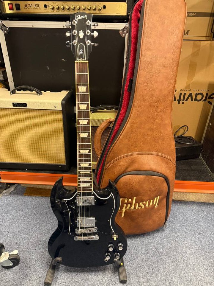 Gibson SG Standard Black inkl...