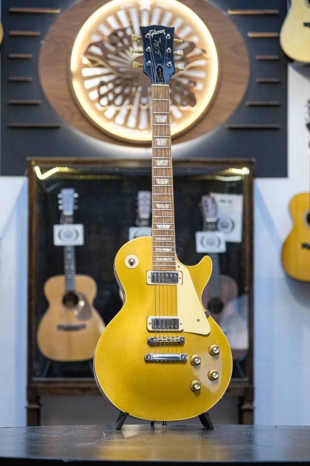 1971 Gibson Les Paul Deluxe g...