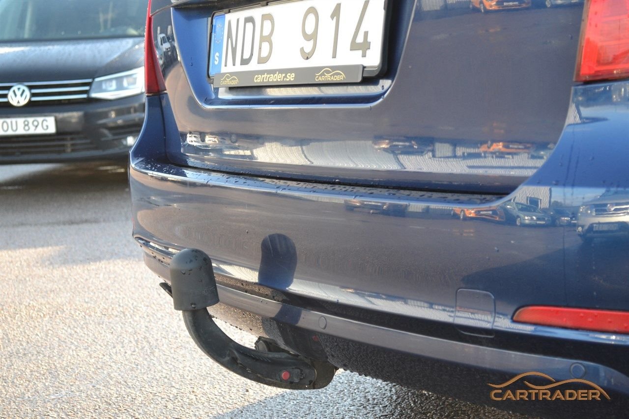 Škoda Superb Kombi 2.0 TDI DSG Sekventiell, 140hk, 2013