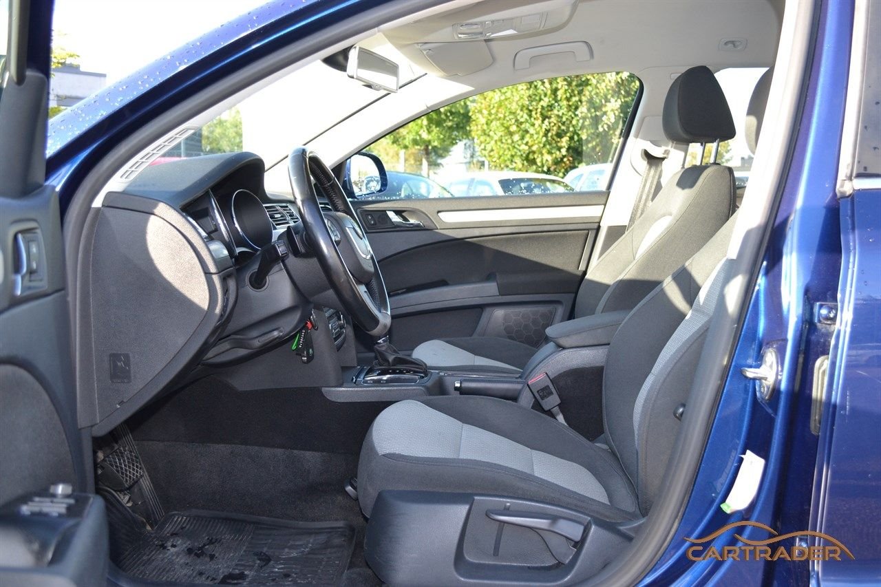 Škoda Superb Kombi 2.0 TDI DSG Sekventiell, 140hk, 2013