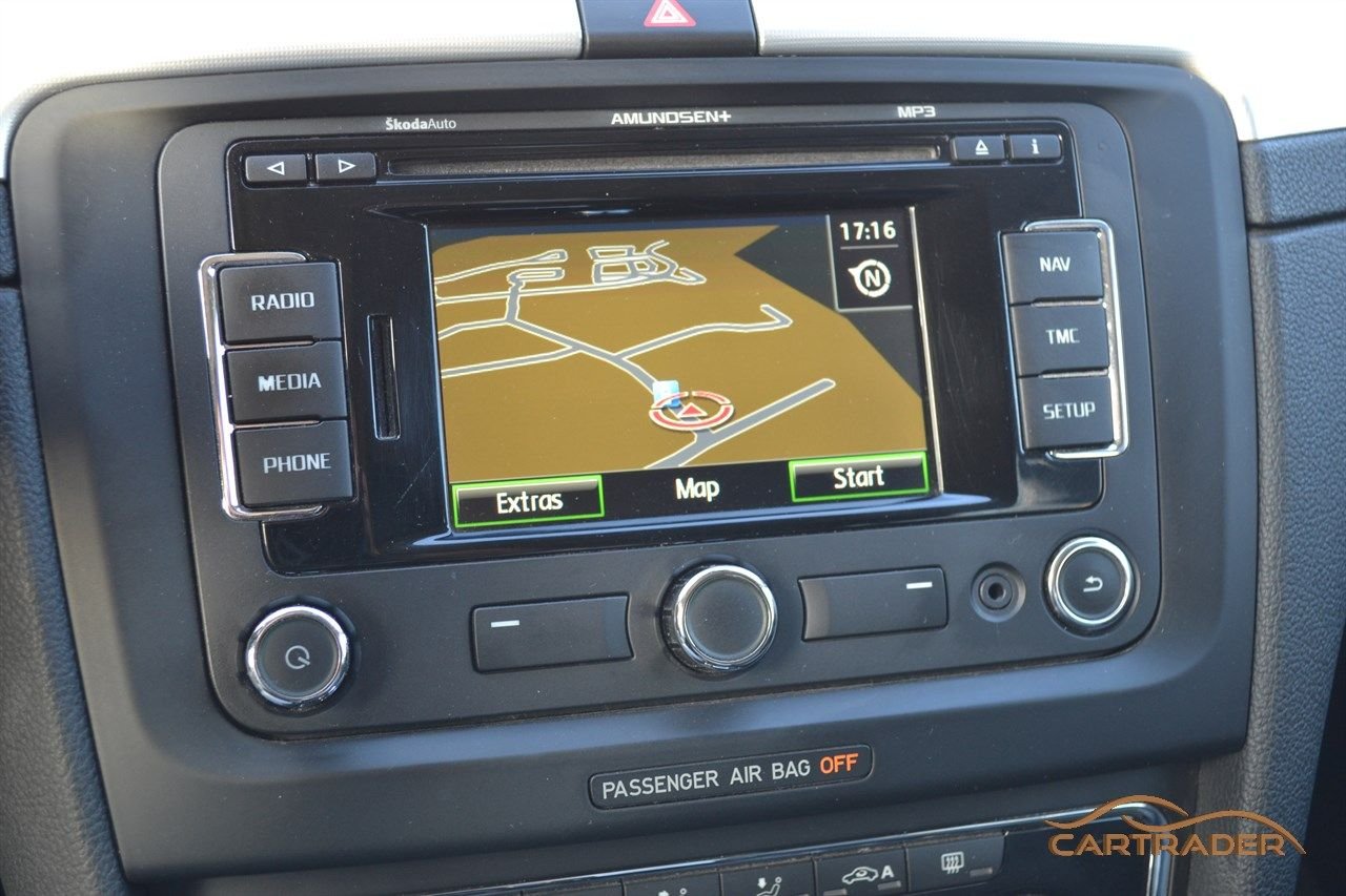 Škoda Superb Kombi 2.0 TDI DSG Sekventiell, 140hk, 2013