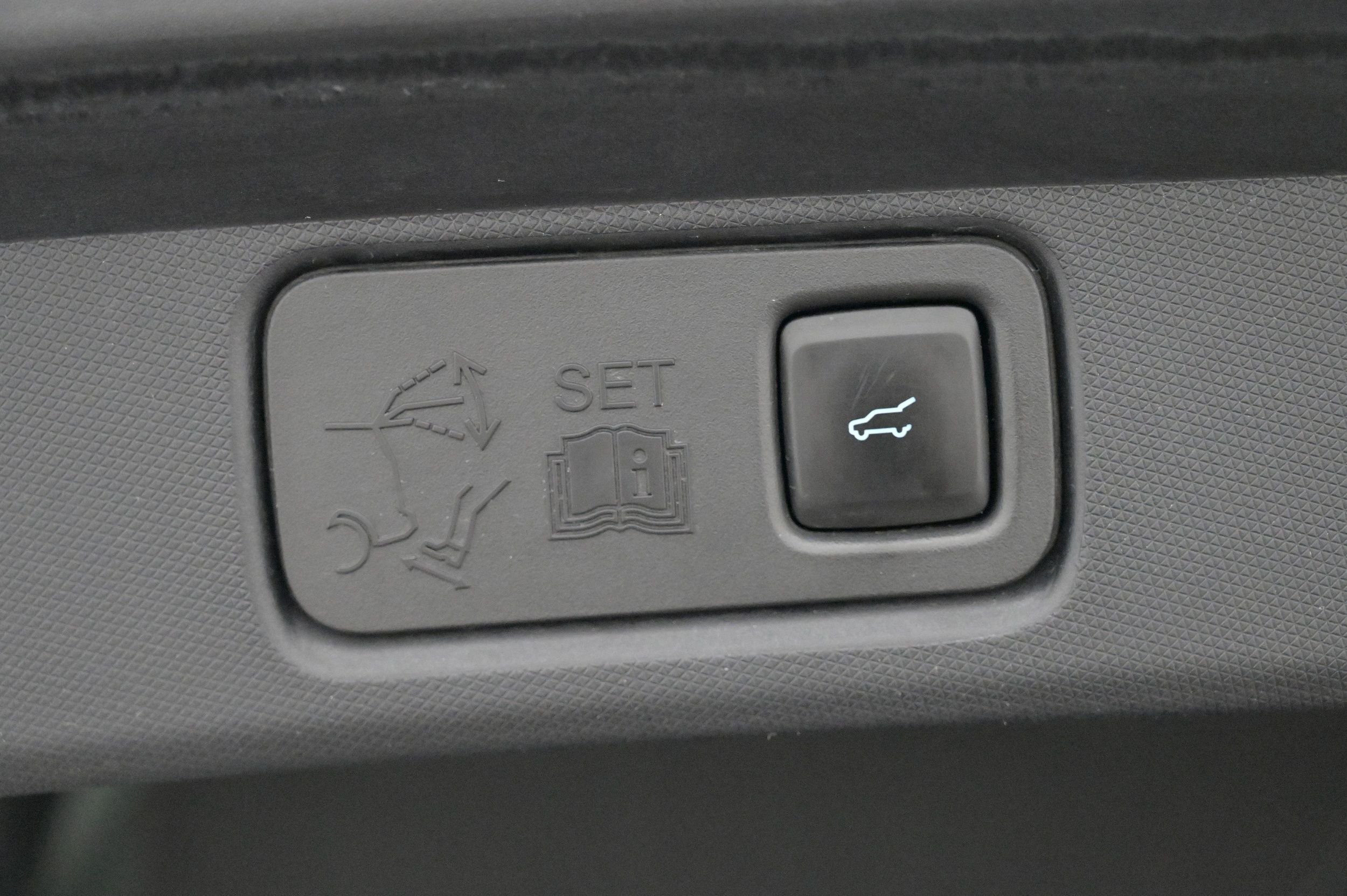 Ford Mustang Mach-E Standard Range AWD, 269ps, 2021