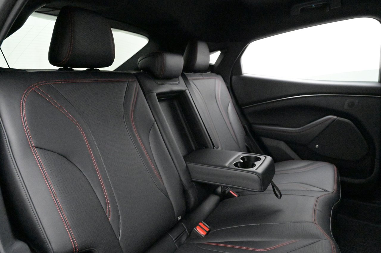 Ford Mustang Mach-E Standard Range AWD, 269ps, 2021