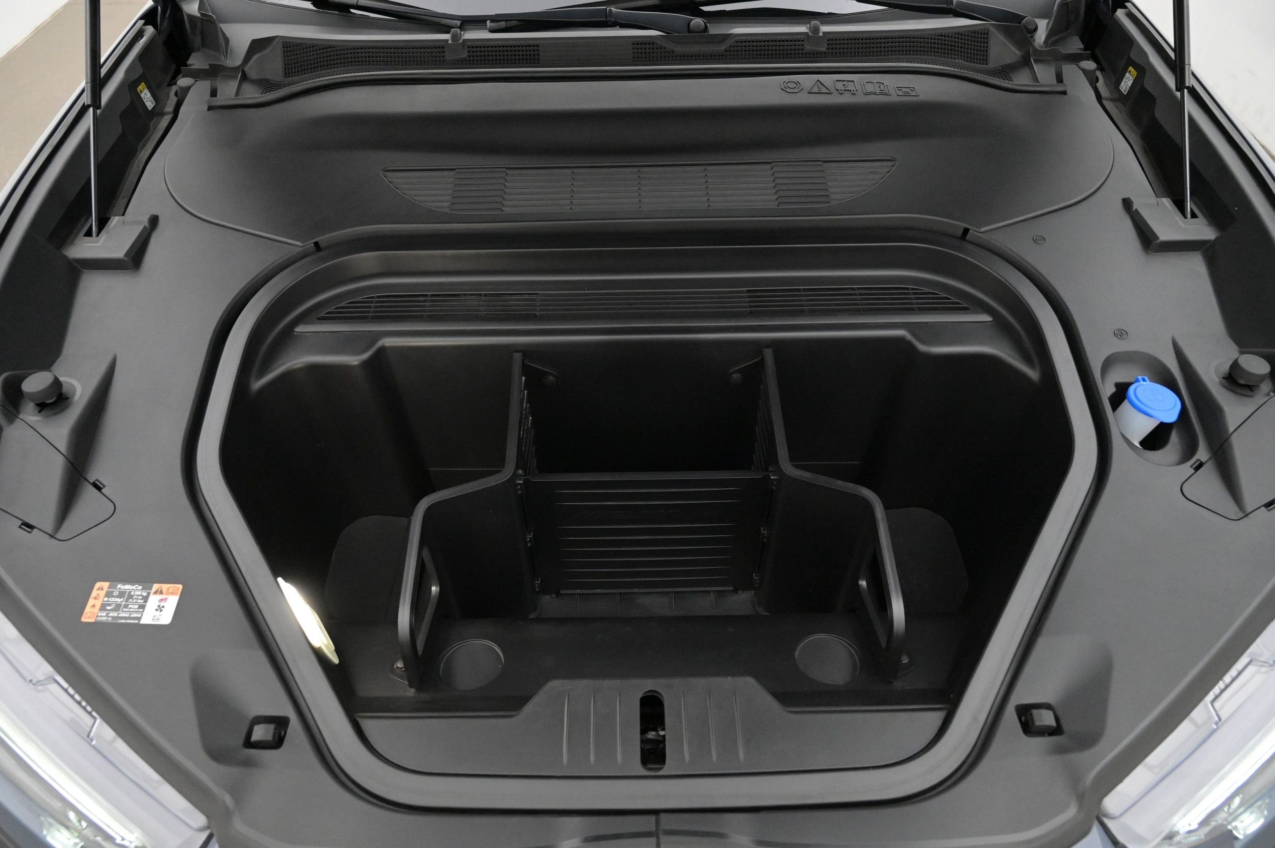 Ford Mustang Mach-E Standard Range AWD, 269ps, 2021