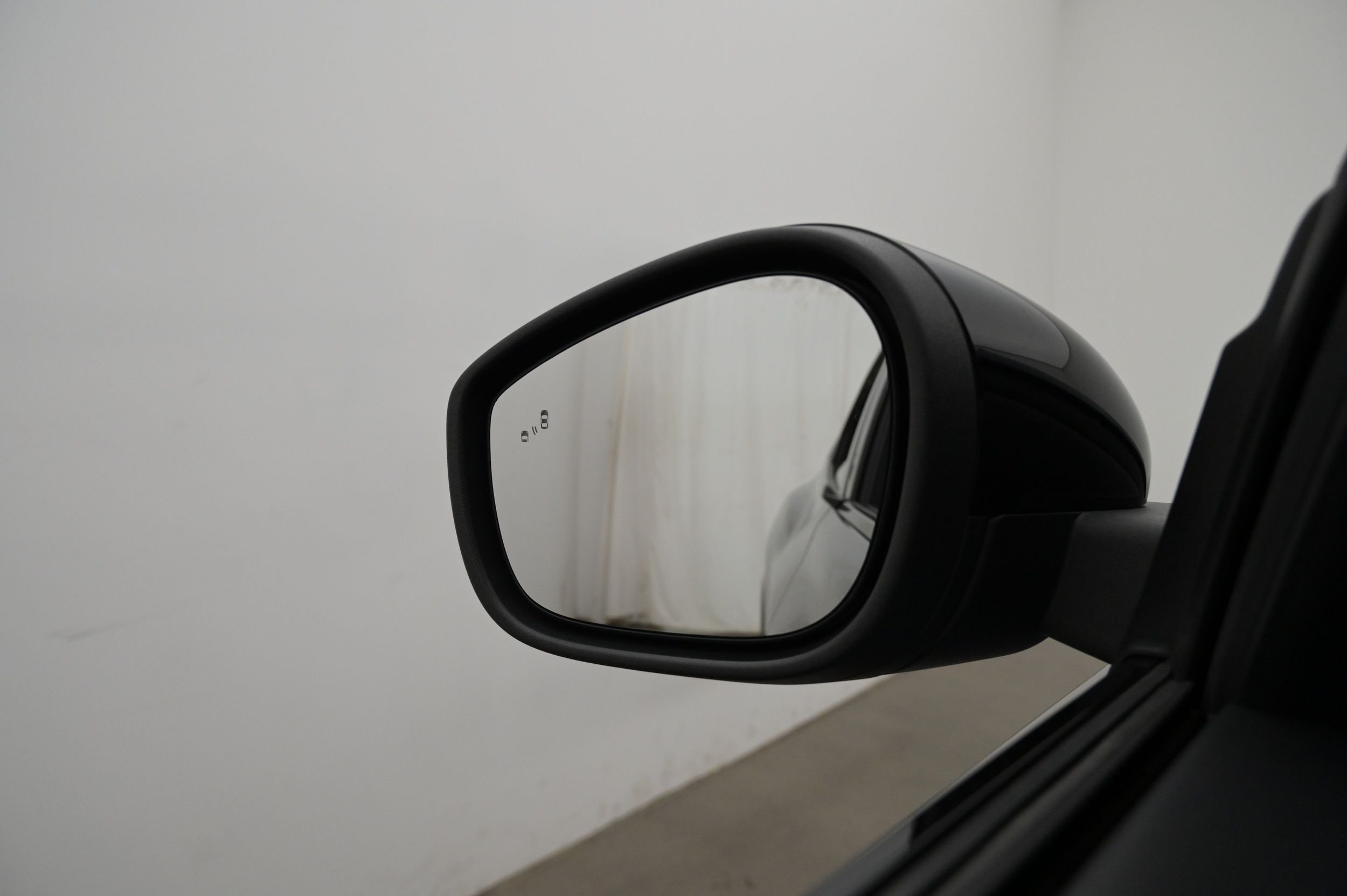 Ford Mustang Mach-E Standard Range AWD, 269ps, 2021