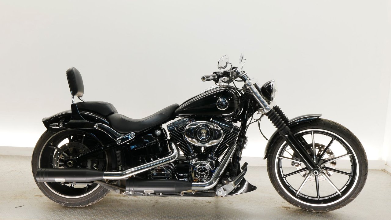 Harley-Davidson Breakout FXSB