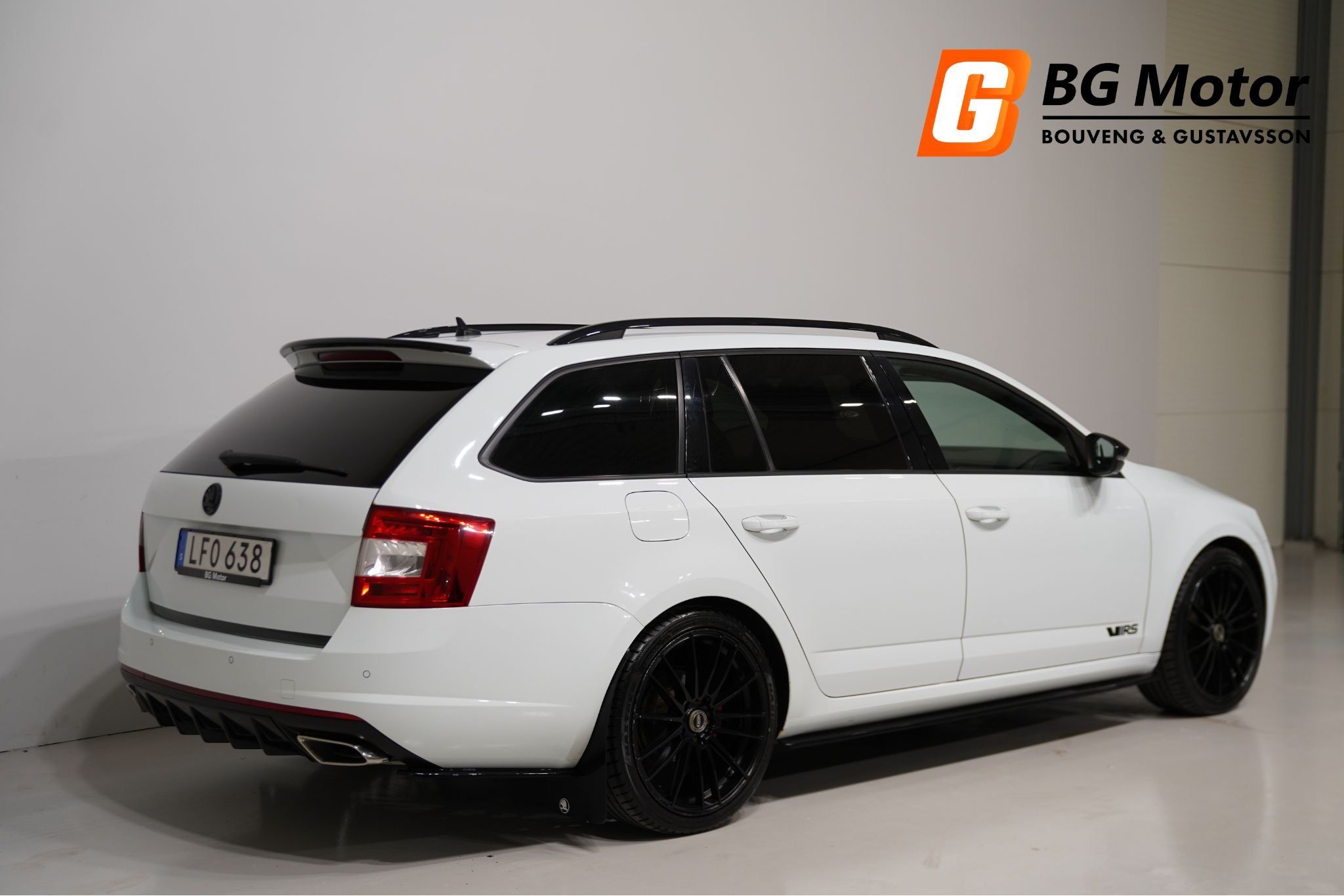 Škoda Octavia Kombi 2.0 TDI 4x4 DSG Sekventiell, 184hk, 2016