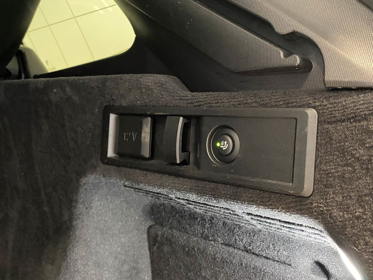 BMW 330e Touring Steptronic, 292hp, 2025