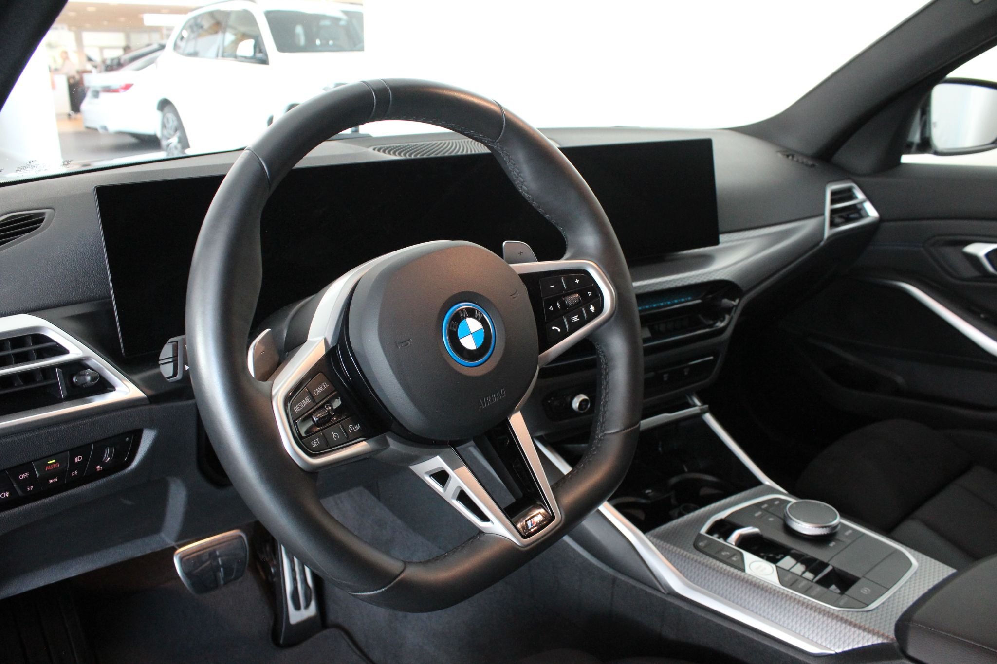 BMW 330e Touring Steptronic, 292hk, 2025