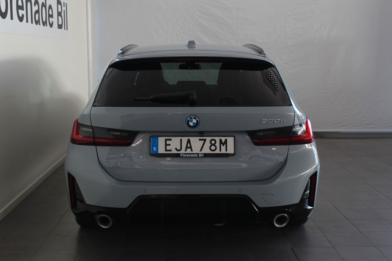 BMW 330e Touring Steptronic, 292hk, 2025
