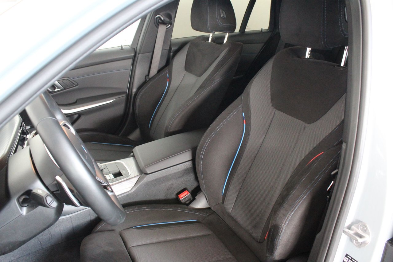 BMW 330e Touring Steptronic, 292hk, 2025