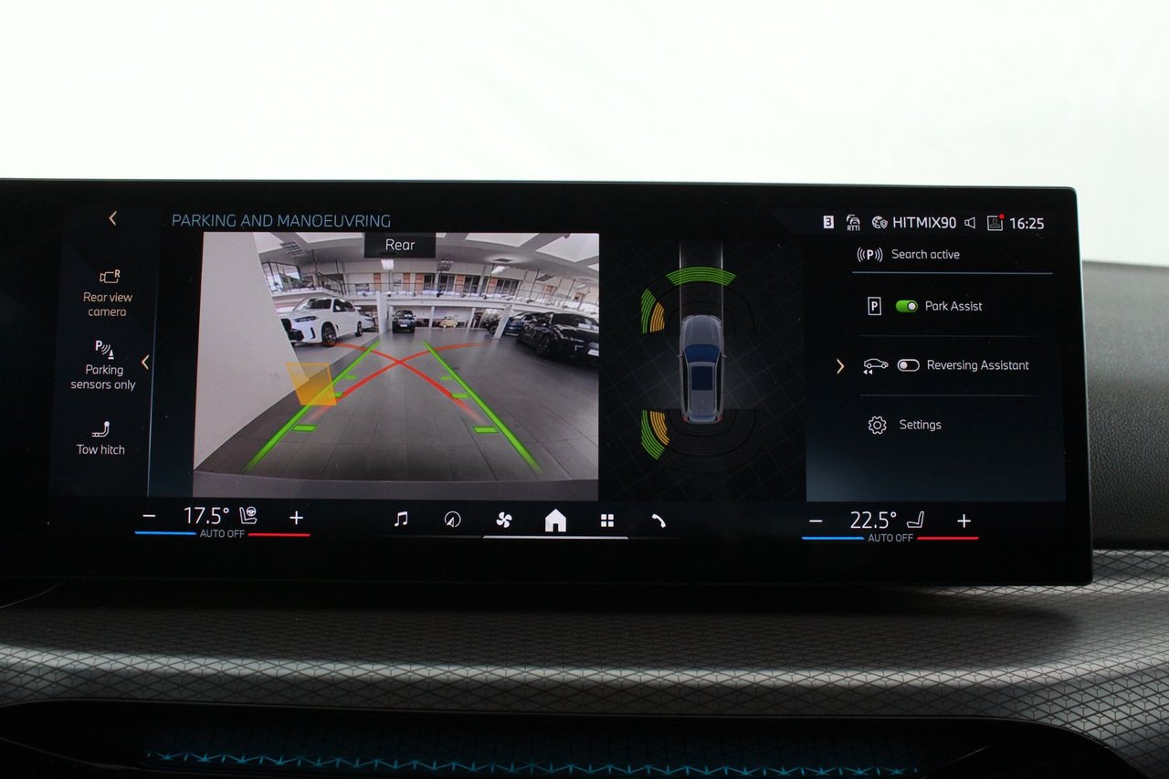 BMW 330e Touring Steptronic, 292hk, 2025