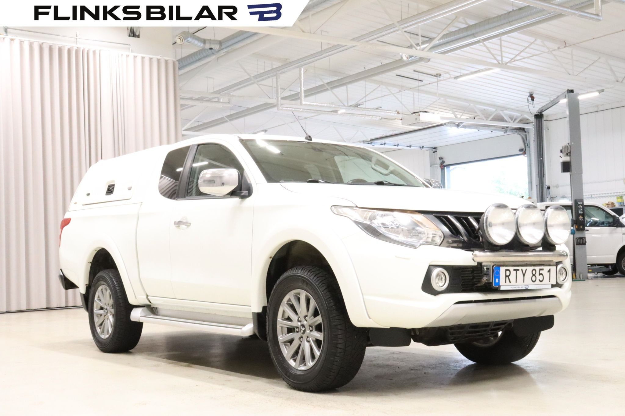 Mitsubishi L200 Club Cab 2.4 DI-D MIVEC SS-4WD-II Manuell, 181hk, 2019