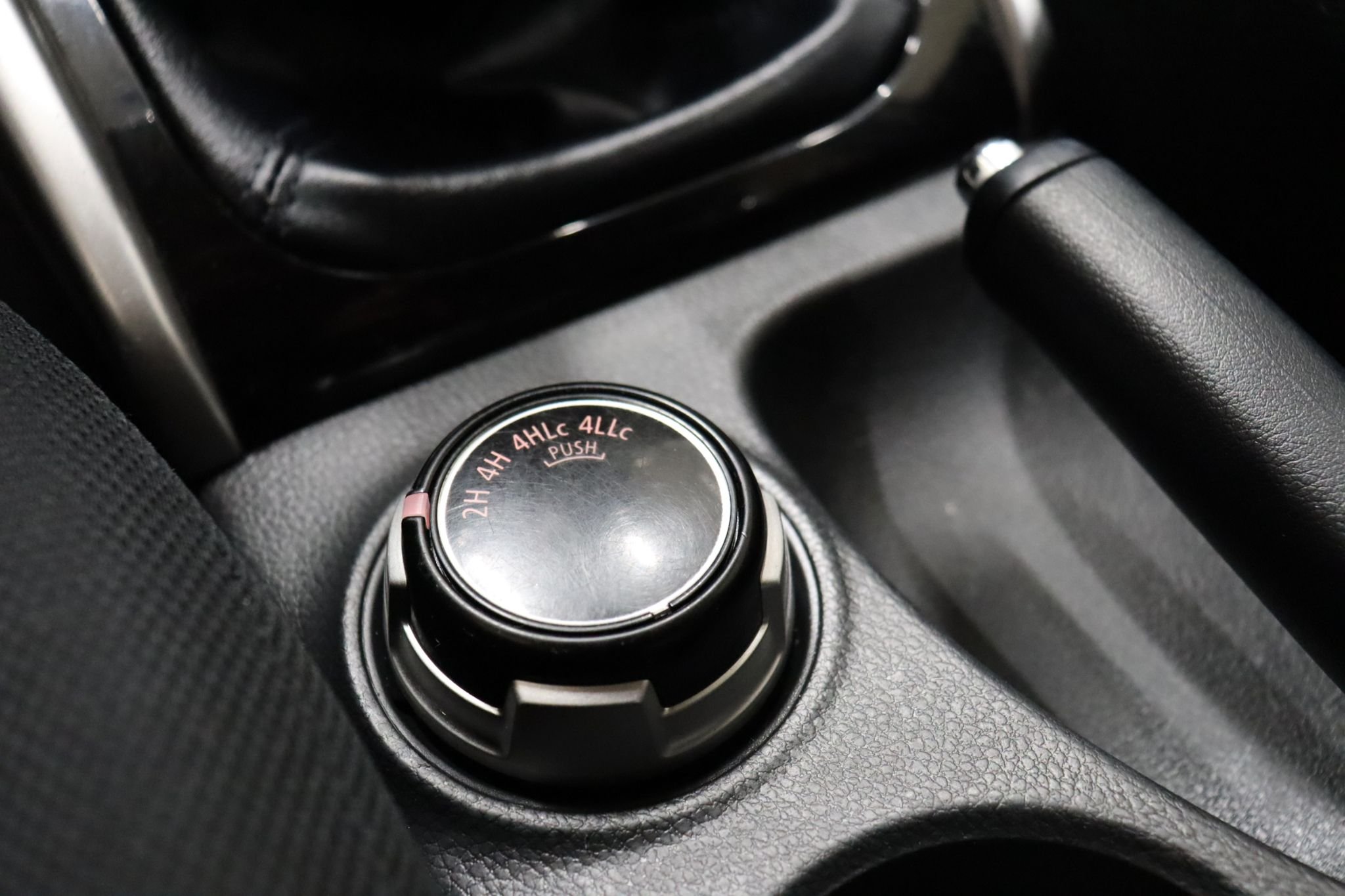 Mitsubishi L200 Club Cab 2.4 DI-D MIVEC SS-4WD-II Manuell, 181hk, 2019