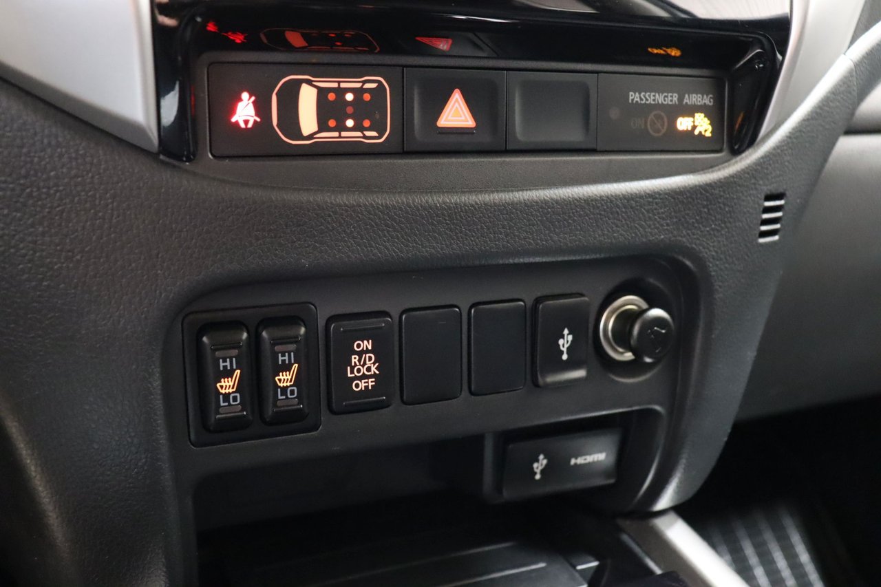 Mitsubishi L200 Club Cab 2.4 DI-D MIVEC SS-4WD-II Manuell, 181hk, 2019