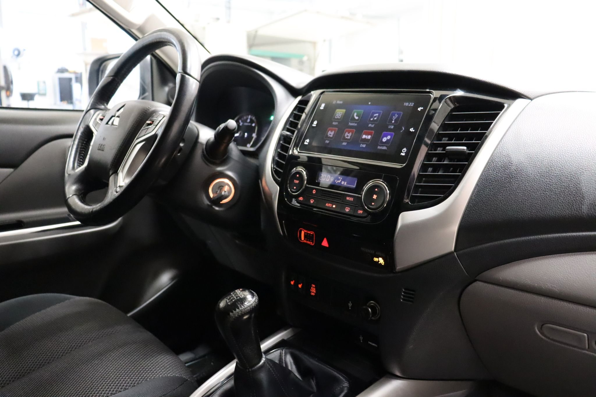 Mitsubishi L200 Club Cab 2.4 DI-D MIVEC SS-4WD-II Manuell, 181hk, 2019