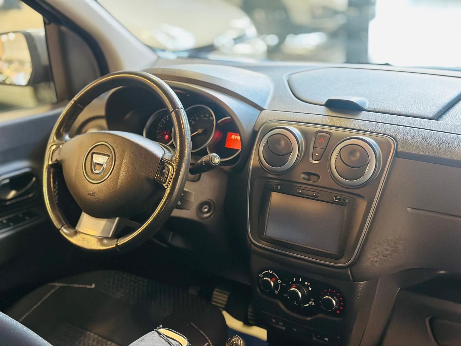 Dacia Lodgy Stepway 1.2 TCe Manuell, 5-trinn, 115hk, 2016