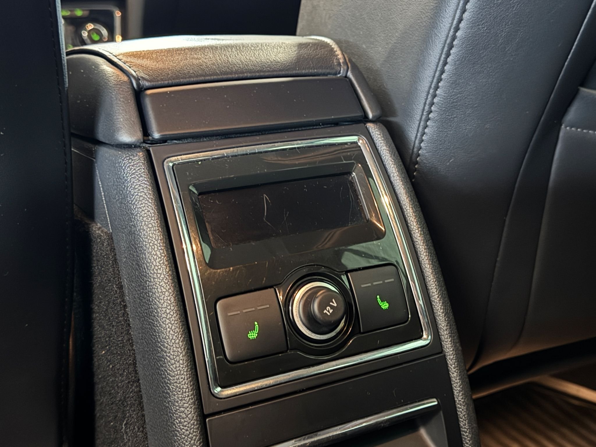 Škoda Superb Kombi 2.0 TDI 4x4 DSG Sekventiell, 170hk, 2014