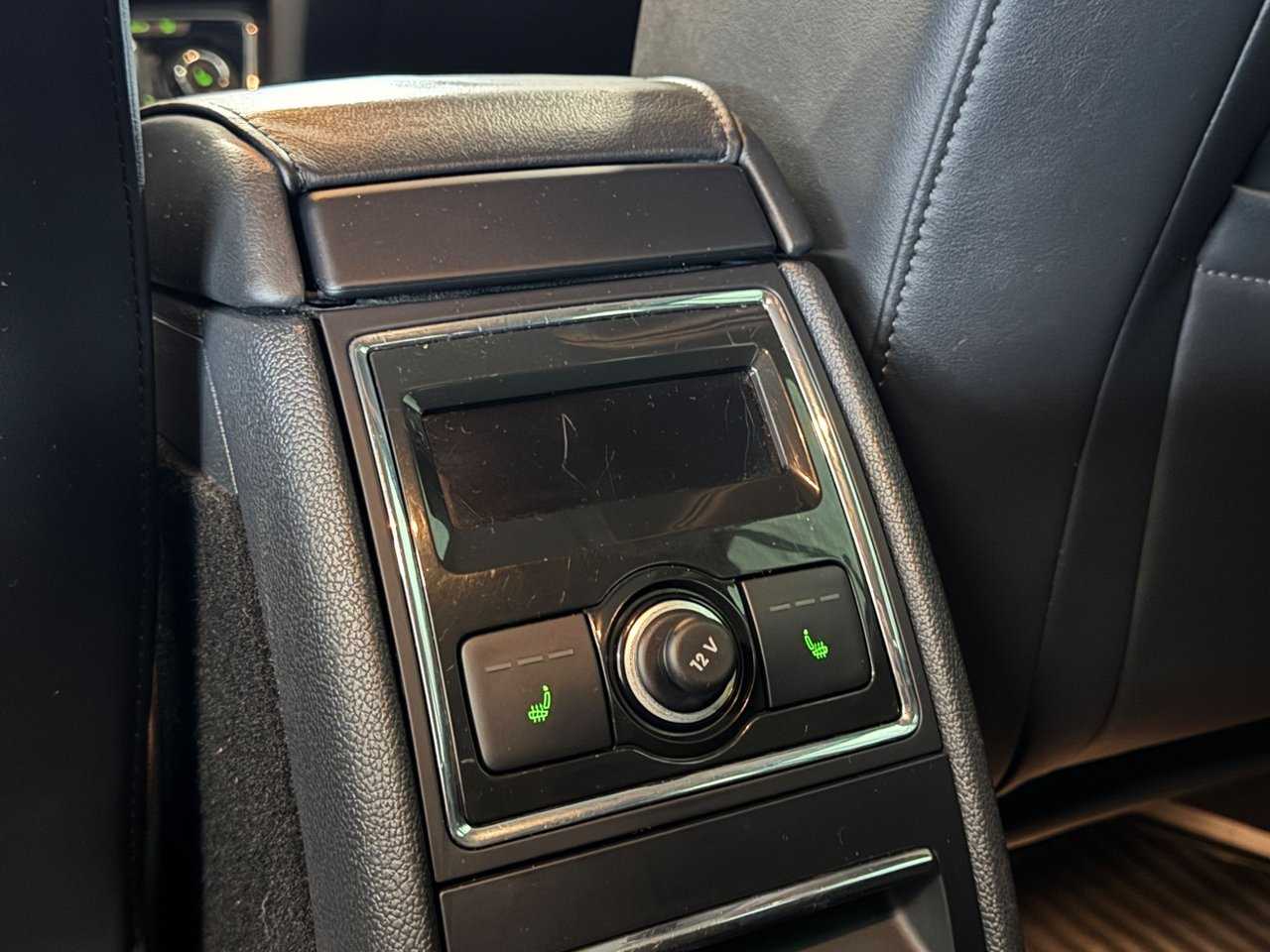 Škoda Superb Kombi 2.0 TDI 4x4 DSG Sekventiell, 170hk, 2014