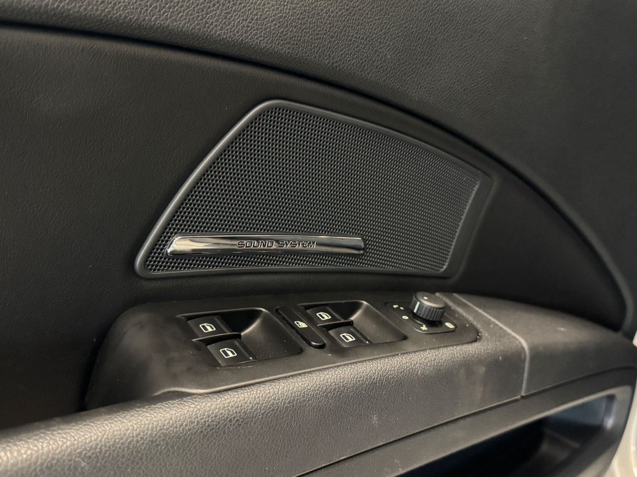 Škoda Superb Kombi 2.0 TDI 4x4 DSG Sekventiell, 170hk, 2014