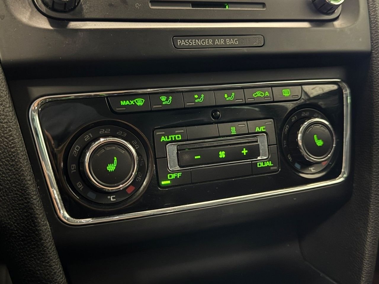 Škoda Superb Kombi 2.0 TDI 4x4 DSG Sekventiell, 170hk, 2014