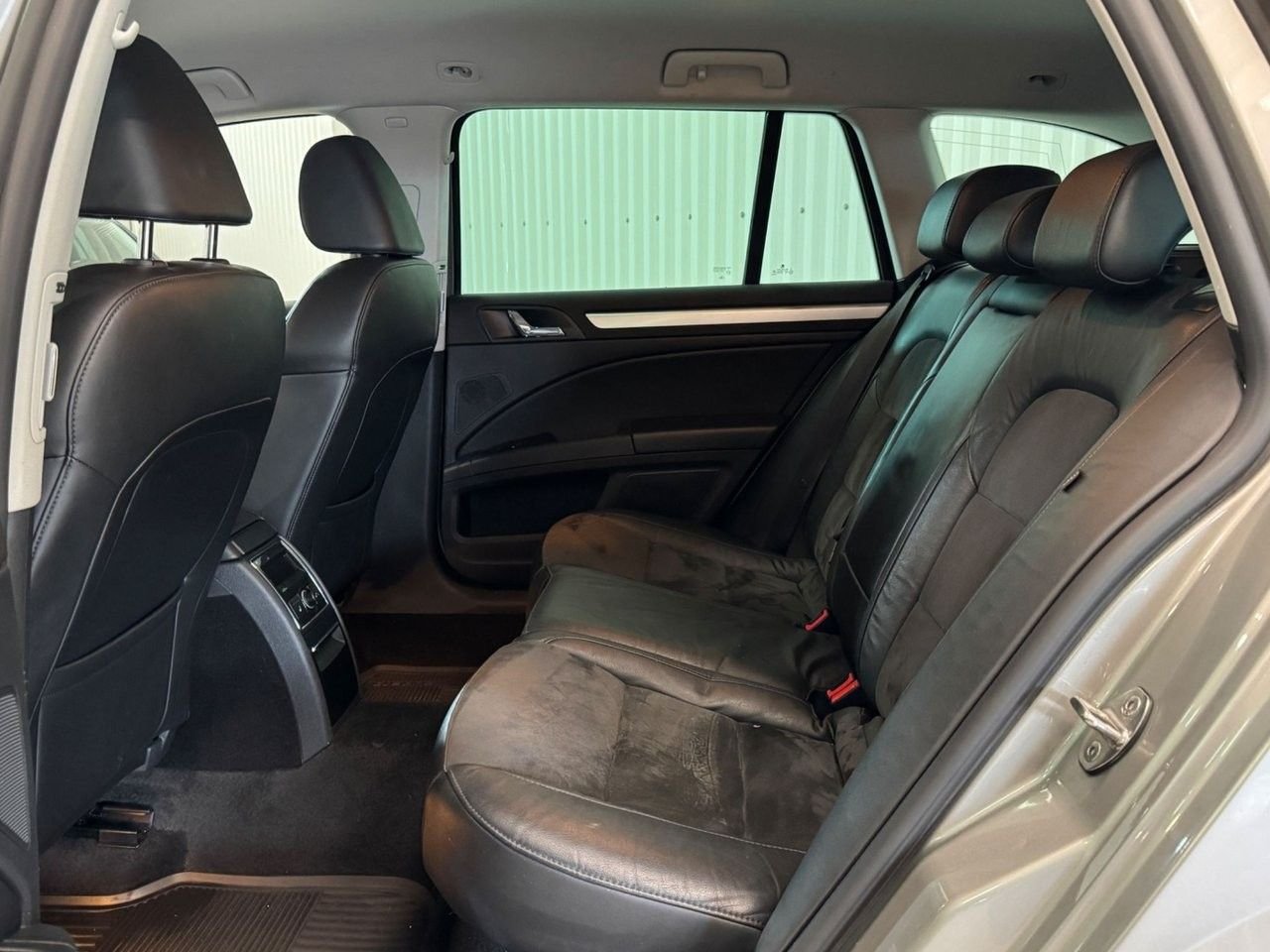 Škoda Superb Kombi 2.0 TDI 4x4 DSG Sekventiell, 170hk, 2014