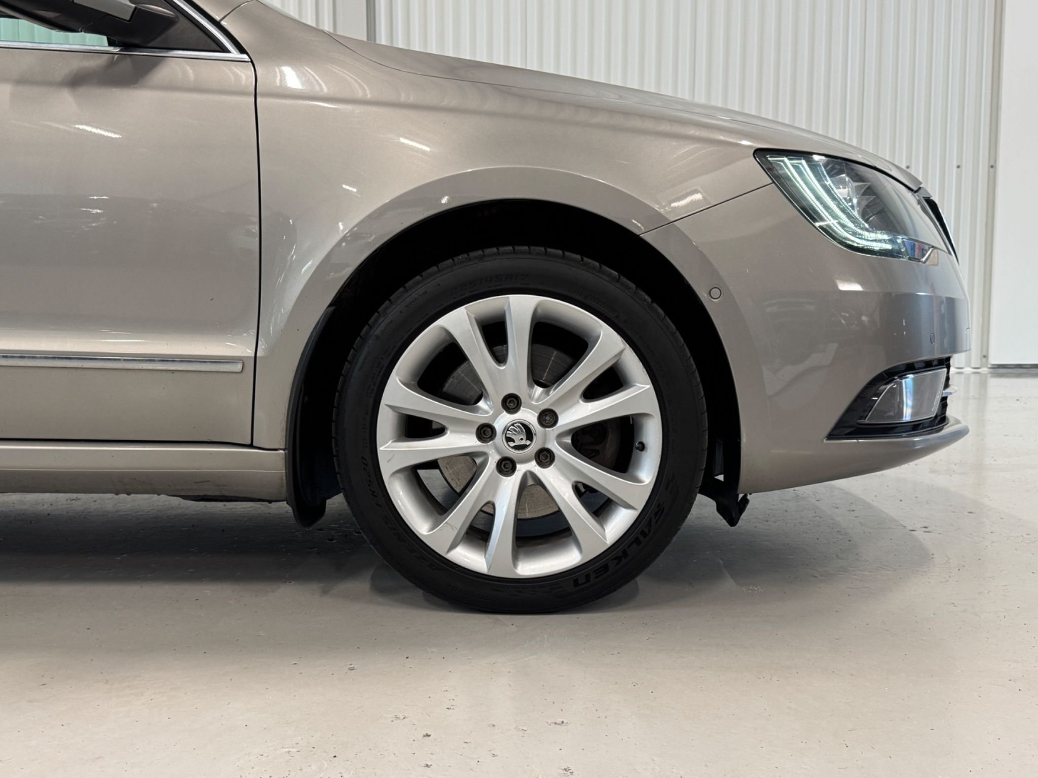 Škoda Superb Kombi 2.0 TDI 4x4 DSG Sekventiell, 170hk, 2014