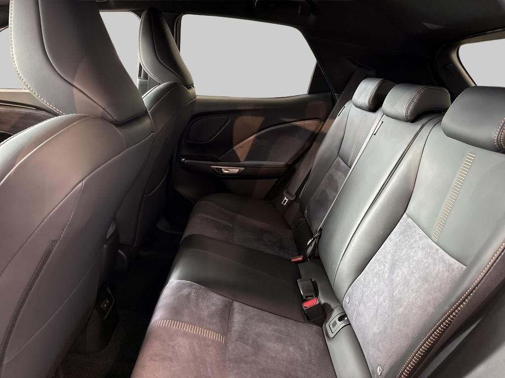 Lexus LBX 1.5 E-CVT, 136ps, 2024
