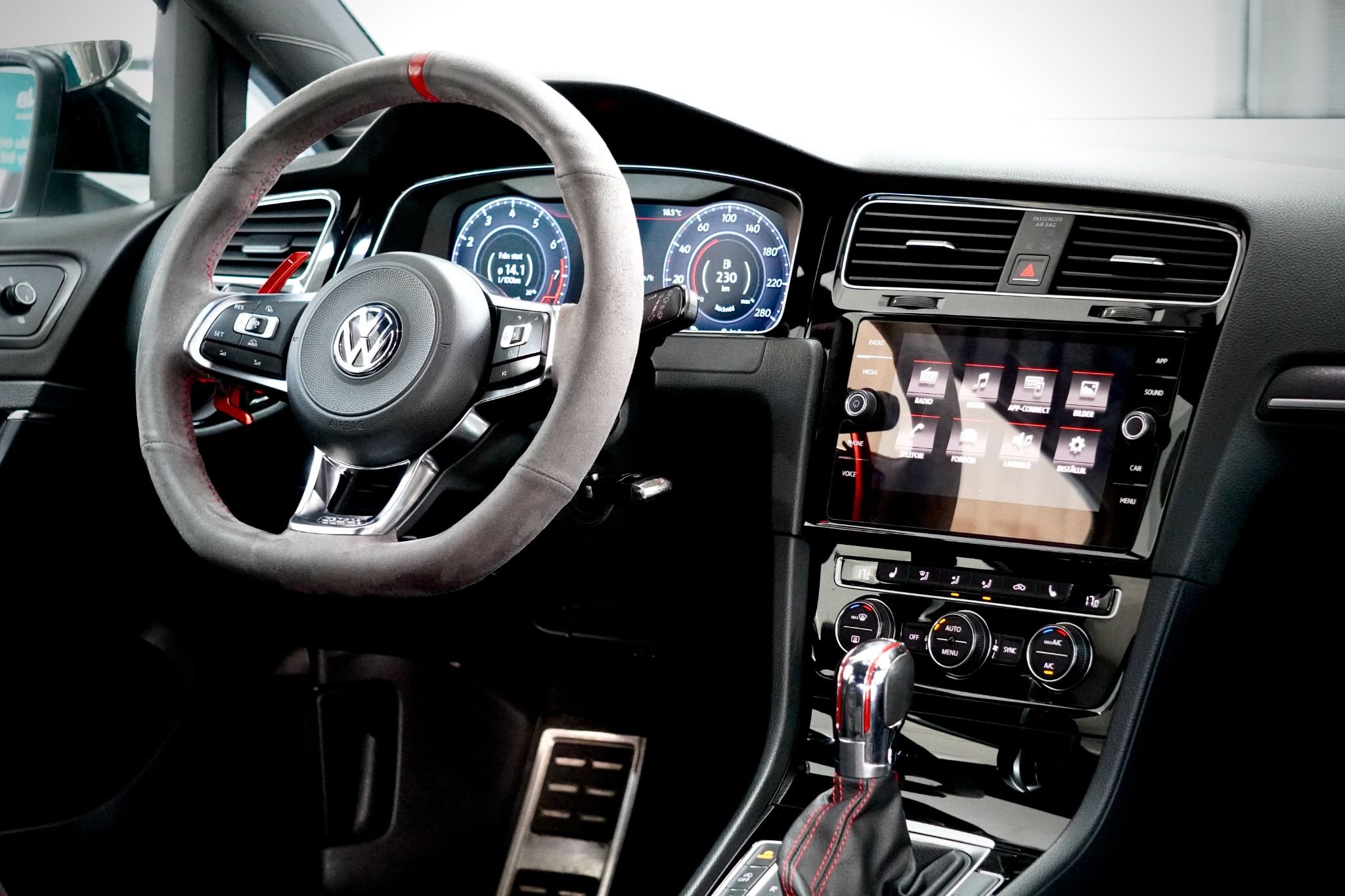 Volkswagen Golf 5-door GTI Performance 2.0 TSI BMT DSG sekvensiell, 7-trinn, 245ps, 2017