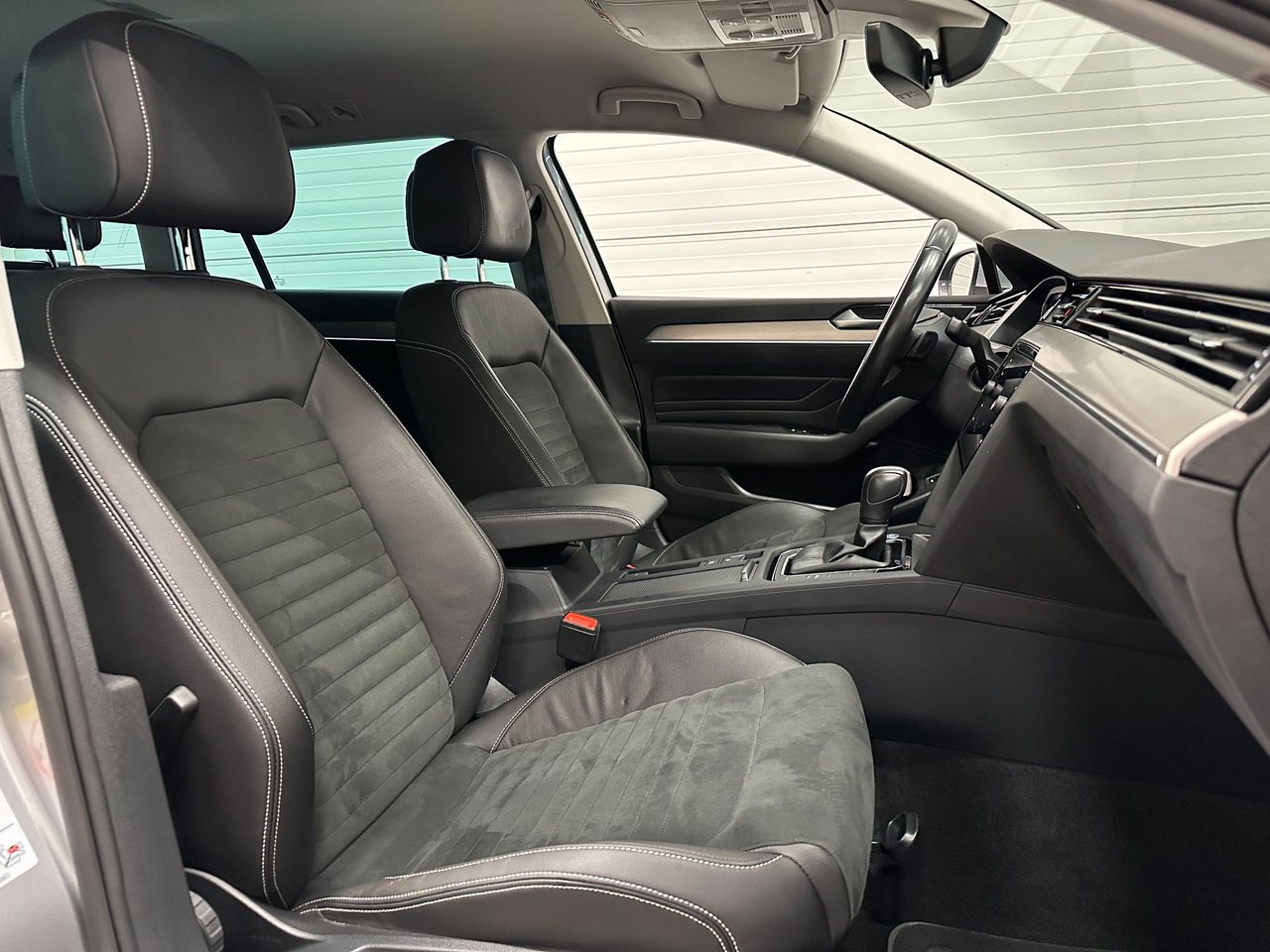 Volkswagen Passat Variant 2.0 TDI DPF SCR 4Motion DSG Sequential, 200hp, 2022