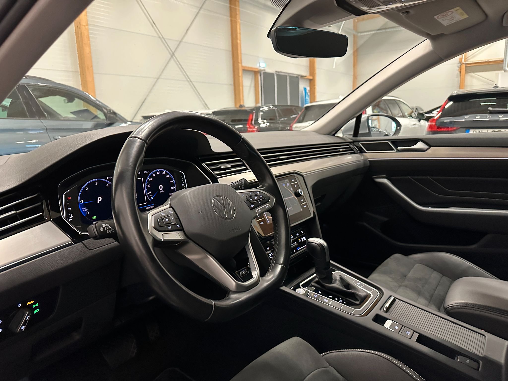 Volkswagen Passat Variant 2.0 TDI DPF SCR 4Motion DSG Sequential, 200hp, 2022