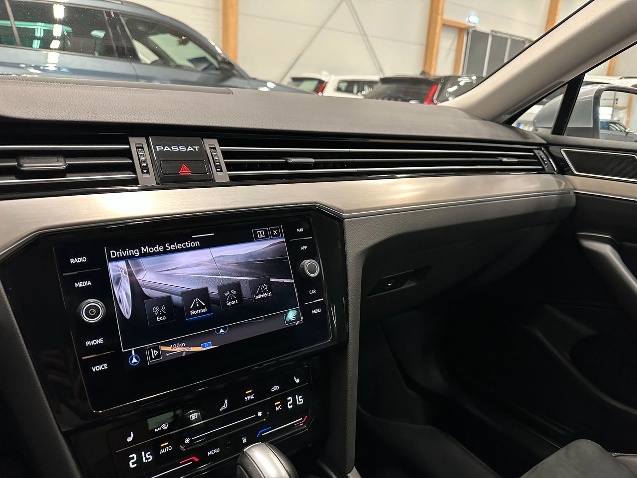 Volkswagen Passat Variant 2.0 TDI DPF SCR 4Motion DSG Sequential, 200hp, 2022