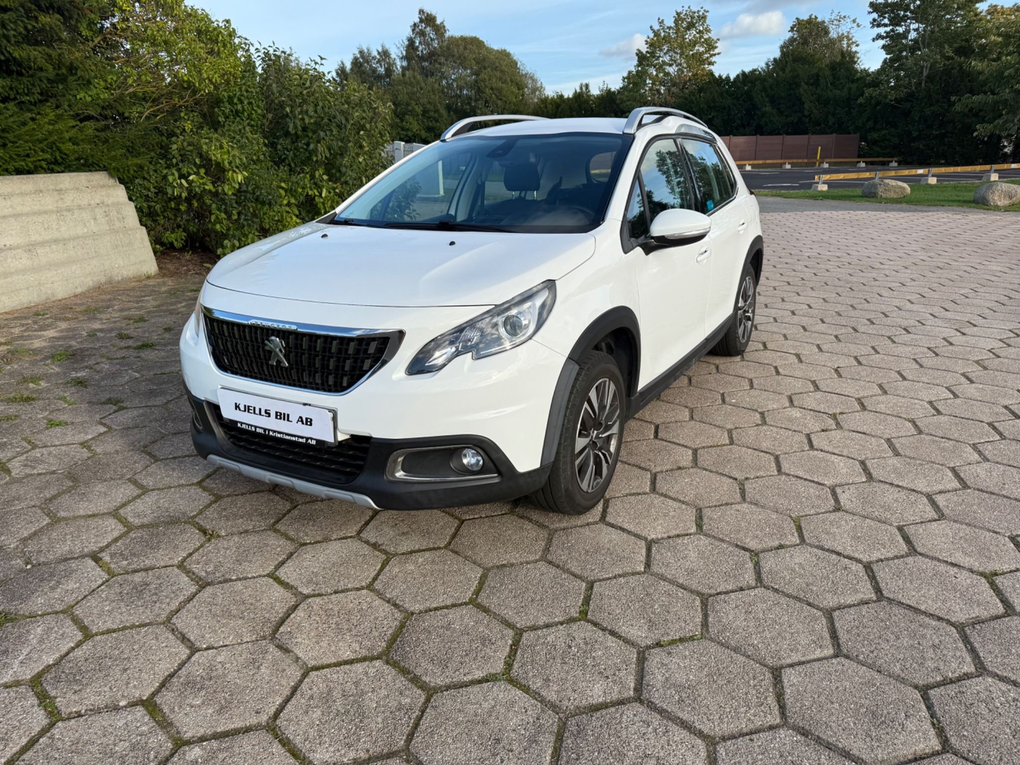 Peugeot 2008 1.2 PureTech 110 Manuell, 110hk, 2017