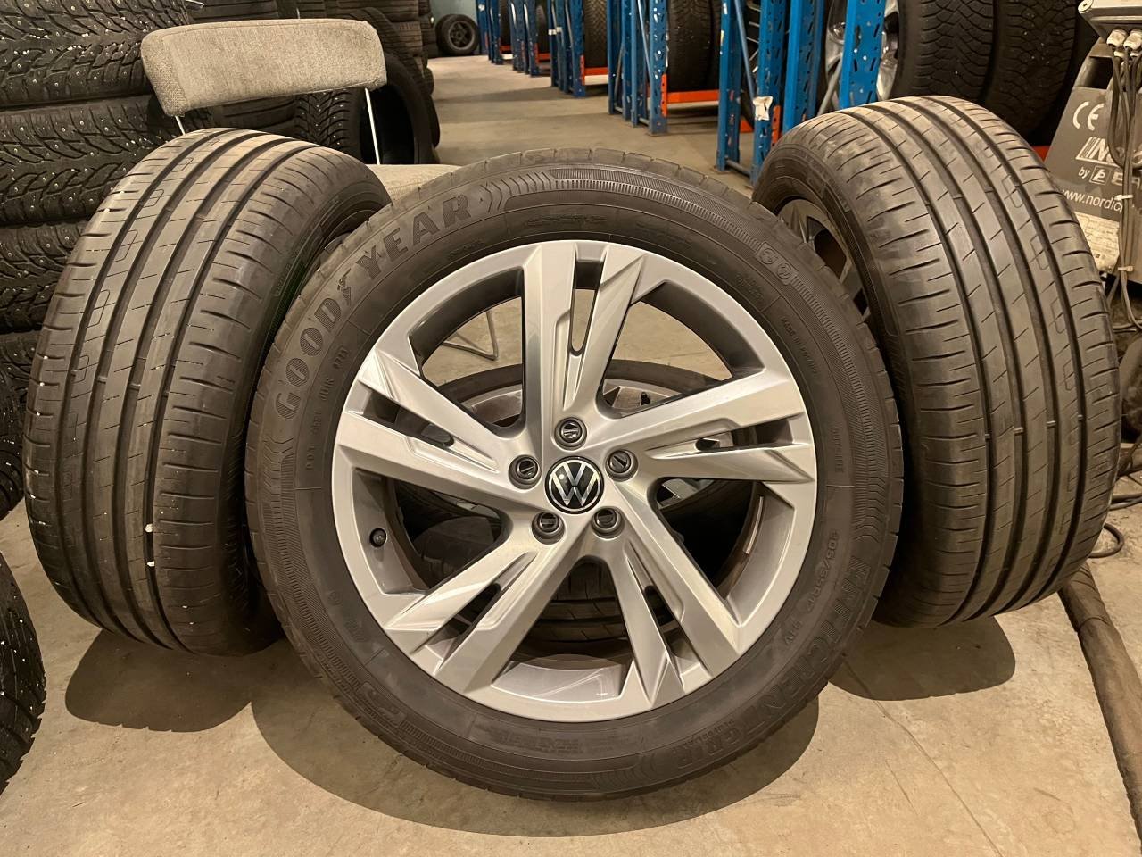 VW T-cross, Skoda Kamiq, 16, ...