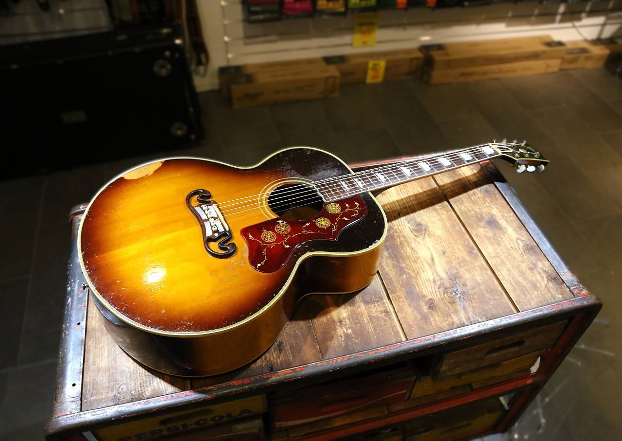Gibson J200 Sunburst från 195...