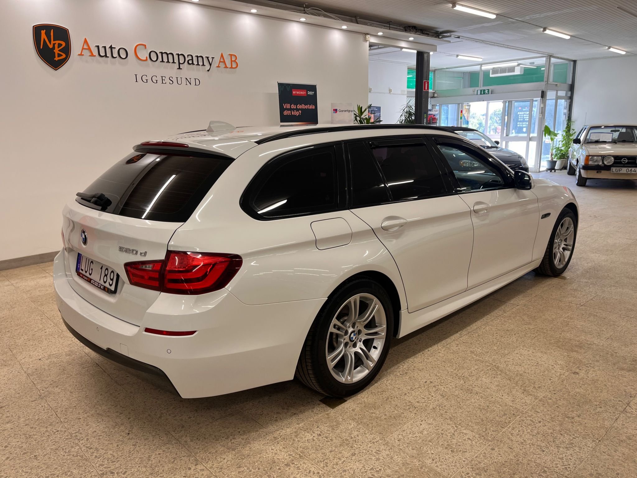 BMW 520d Touring Steptronic, 184hk, 2011