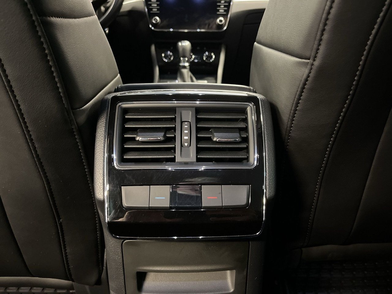 Škoda Superb Stasjonsvogn 2.0 TDI 4x4 DSG sekvensiell, 7-trinn, 200hk, 2022