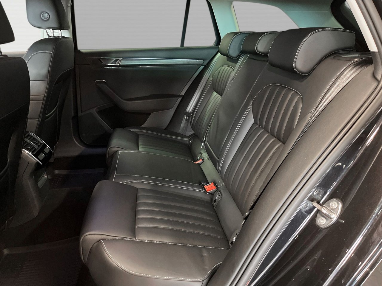 Škoda Superb Stasjonsvogn 2.0 TDI 4x4 DSG sekvensiell, 7-trinn, 200hk, 2022